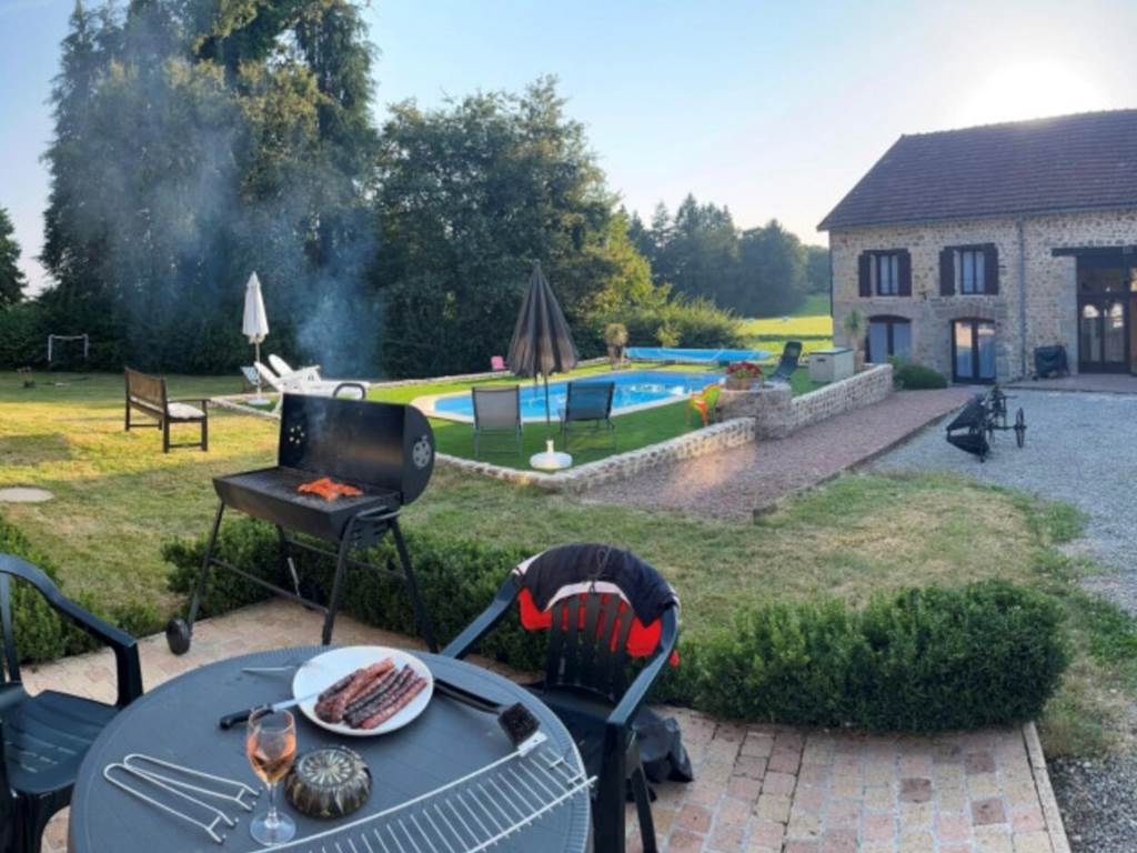 Domaine-Paquerettes-et-Pissenlits-barbecue
