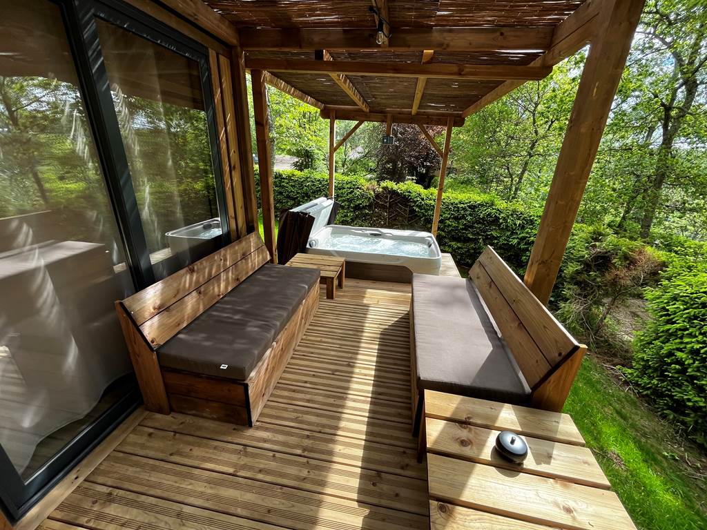 HY•Lødge Spa 4 personnes avec spa privatif