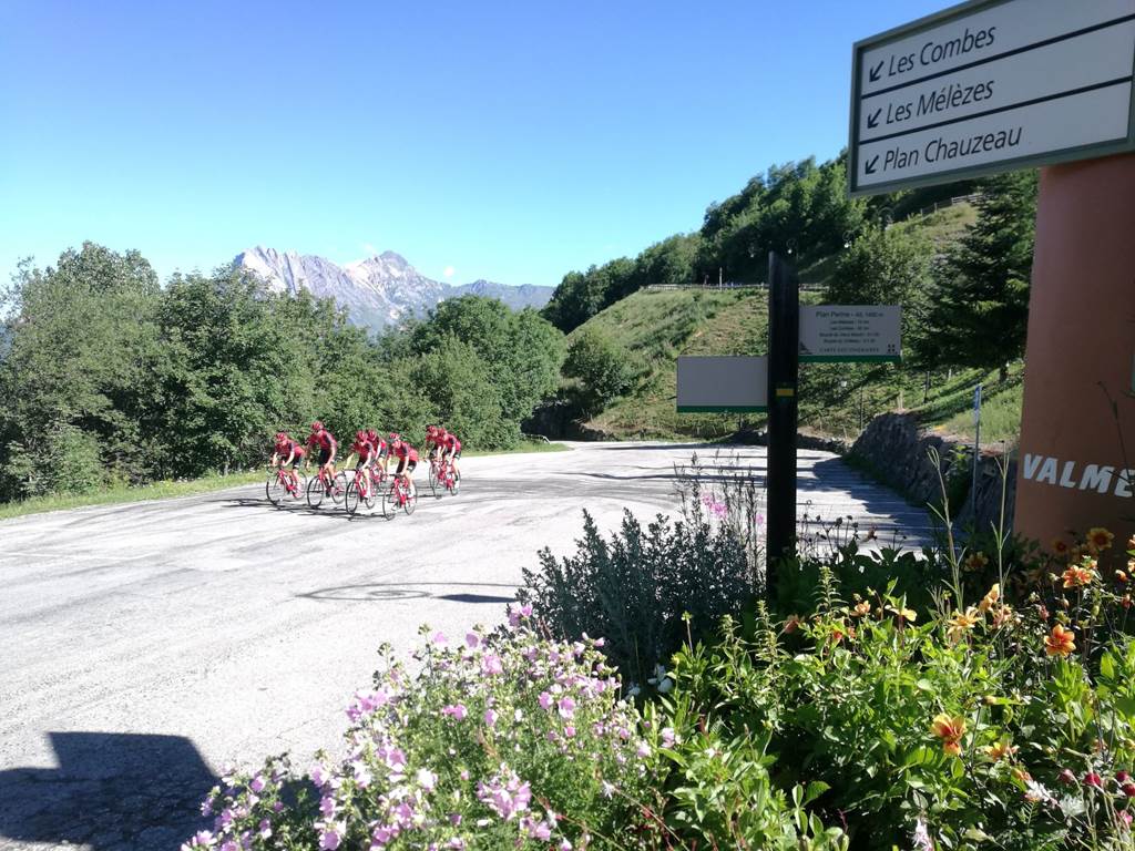 Une équipe Suisse en stage au chalet