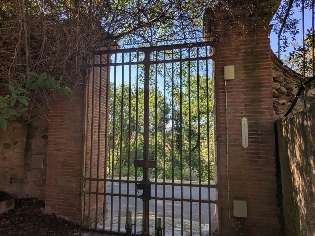 Entrée majestueuse