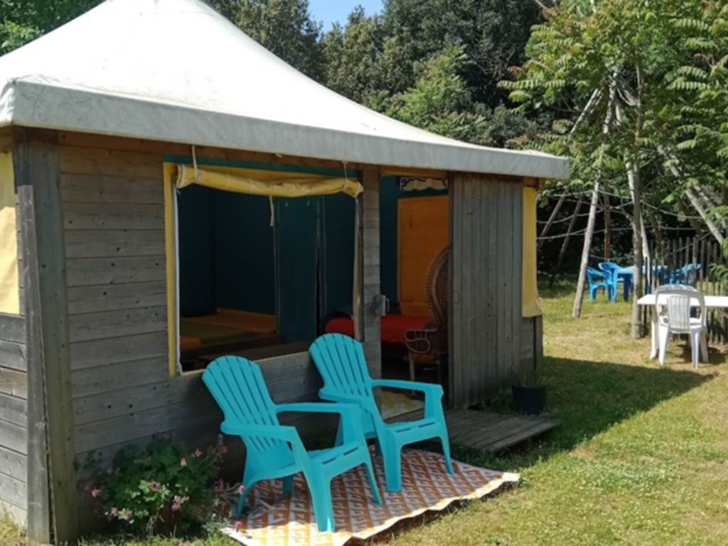 Chalet-tente n°1