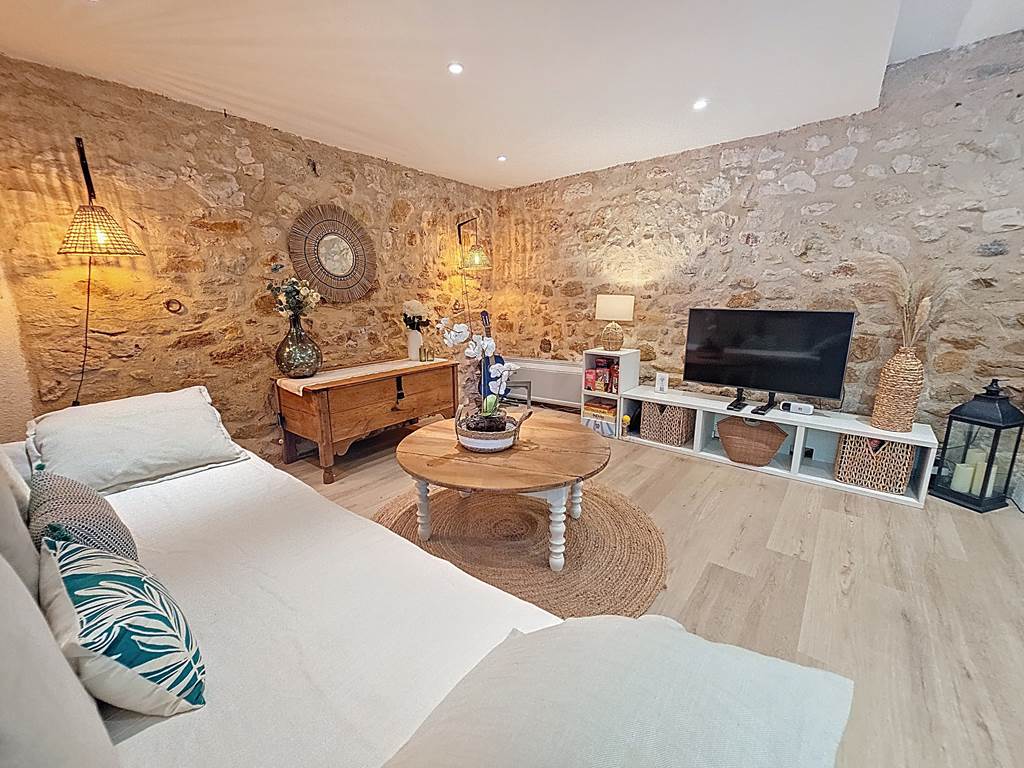 TV et jeux de société pour des soirée conviviales en famille ou entre amis