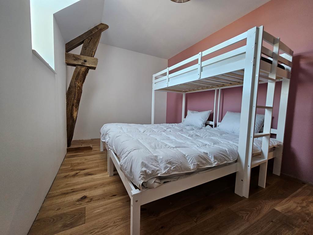 Gîte le Granit des Champs - Mainsat - Chambre triple 1er étage