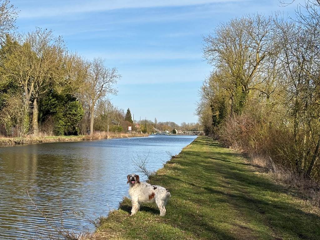 suivre le canal de Saint-Quentin à pied