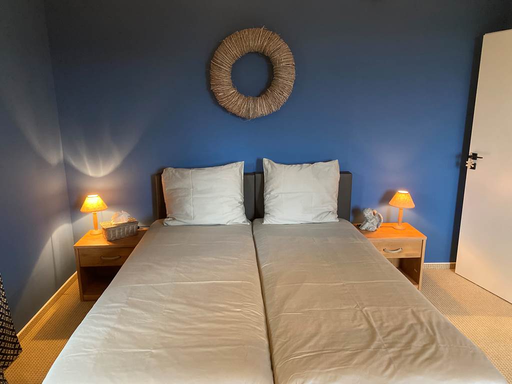 Rez - Chambre bleu - 2 personnes + lit superposé