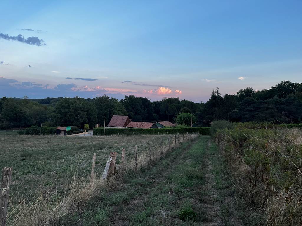 Le Hameau au coucher de soleil
