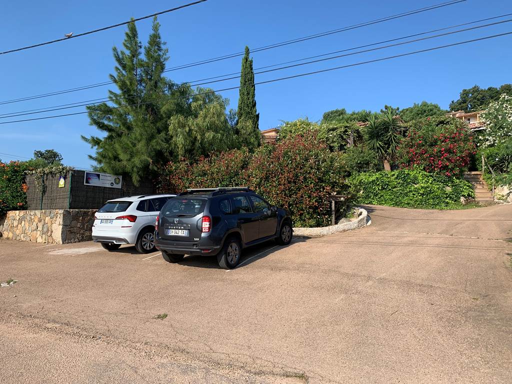 Parking gratuit, 1 pour chaque chambre