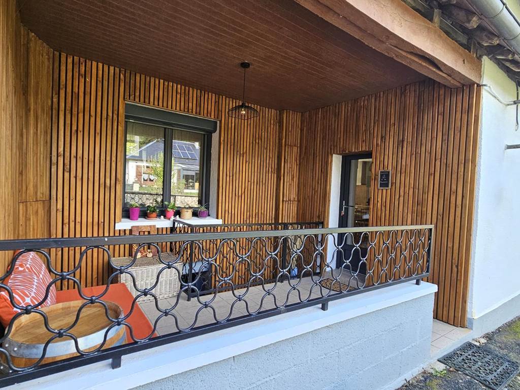 Gîte n°19G3131 "La Maroussie" – SALON LA TOUR