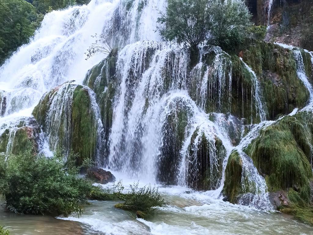 1 cascade Baume les Messieurs