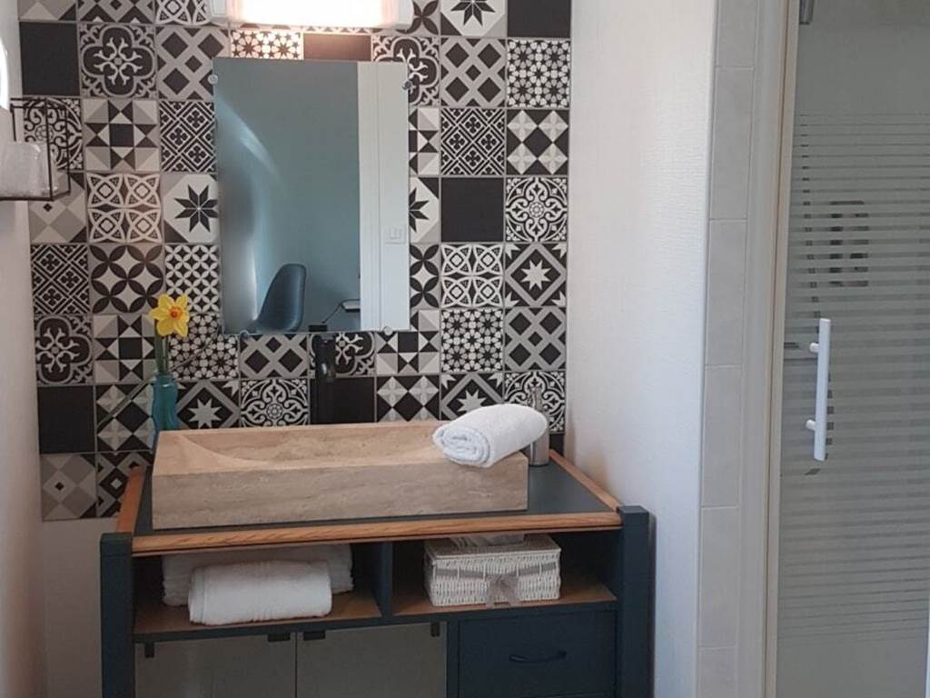 vacances-famille-chambre-hotes-avec-piscine.jpg