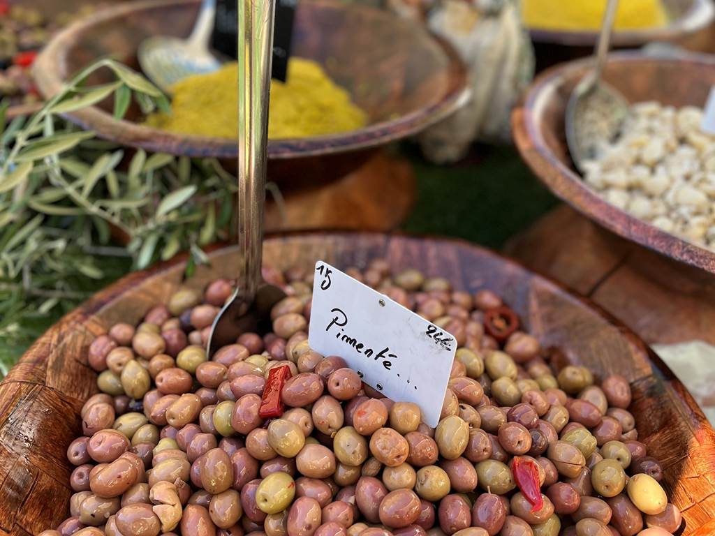 Olives pimentées et autres parfums variés