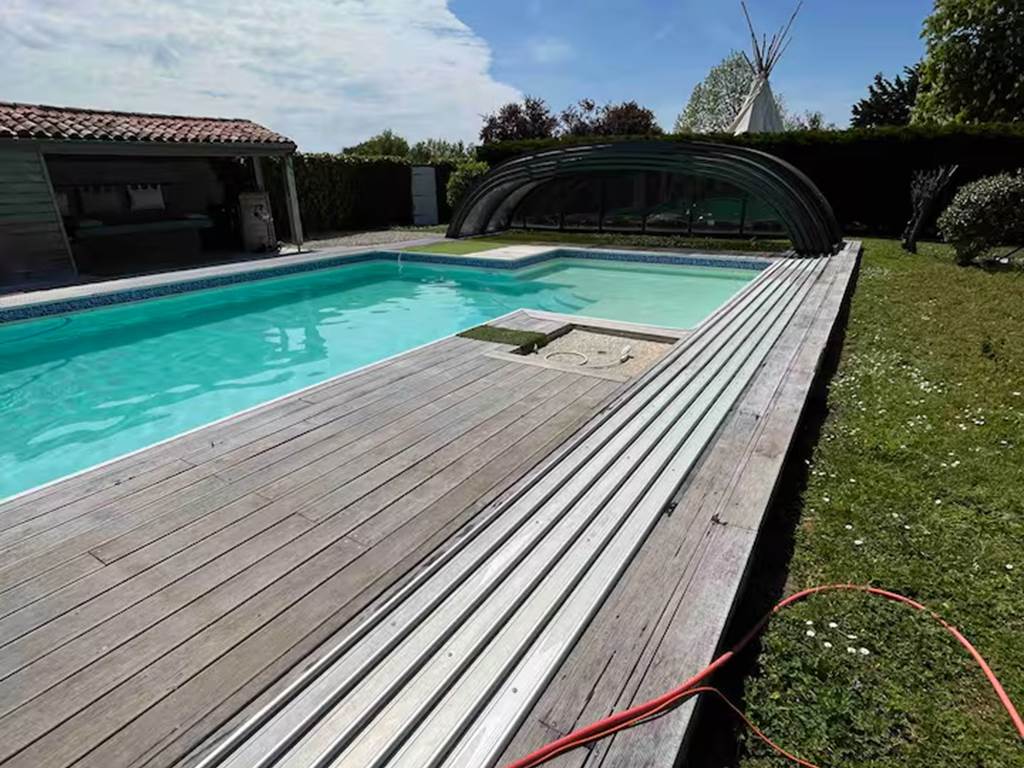 Grande Maison - Piscine totalement découverte