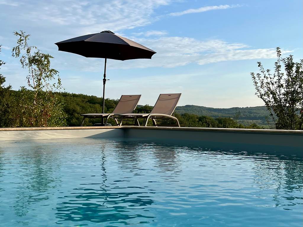 Piscine gîte La Blanchie Haute