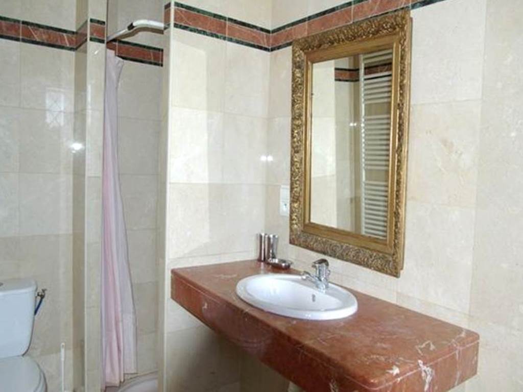 Salle de bain miroir villa