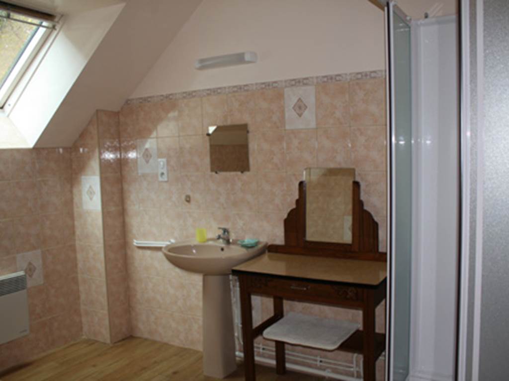 Gîte n°19G4164 "La Cascade du Doustre" – MONTAIGNAC SUR DOUSTRE