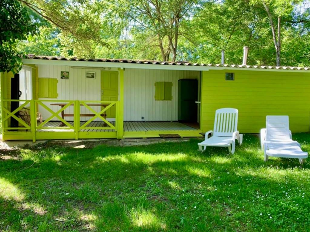 Bungalow 3 avec sanitaires