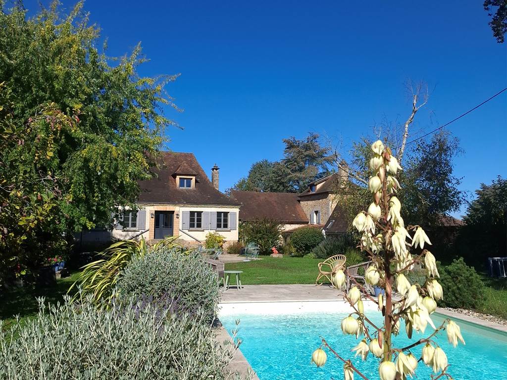 piscine-les-charmes-de-sarlat