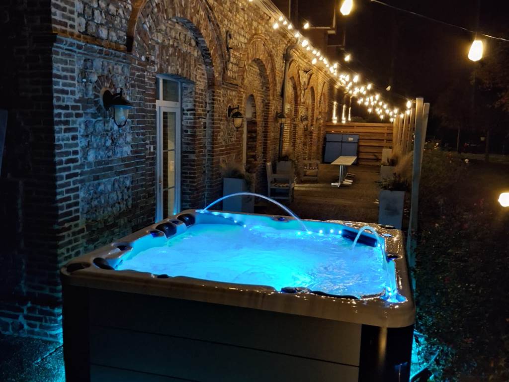 jacuzzi