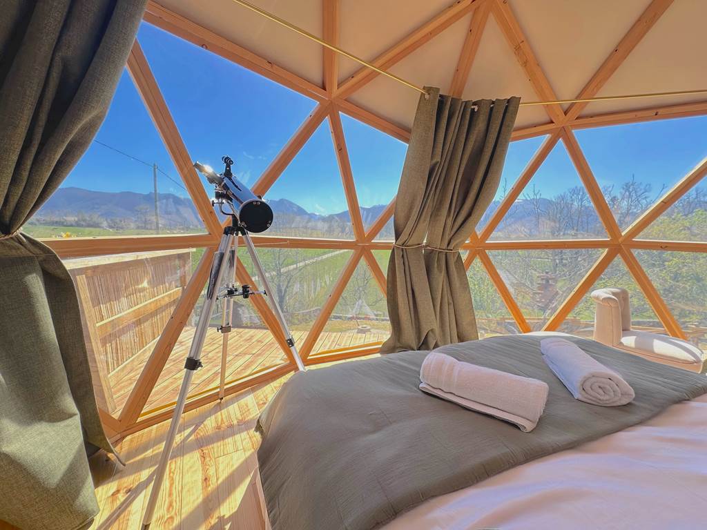 Télescope pour observer le ciel étoilé sans pollution lumineuse