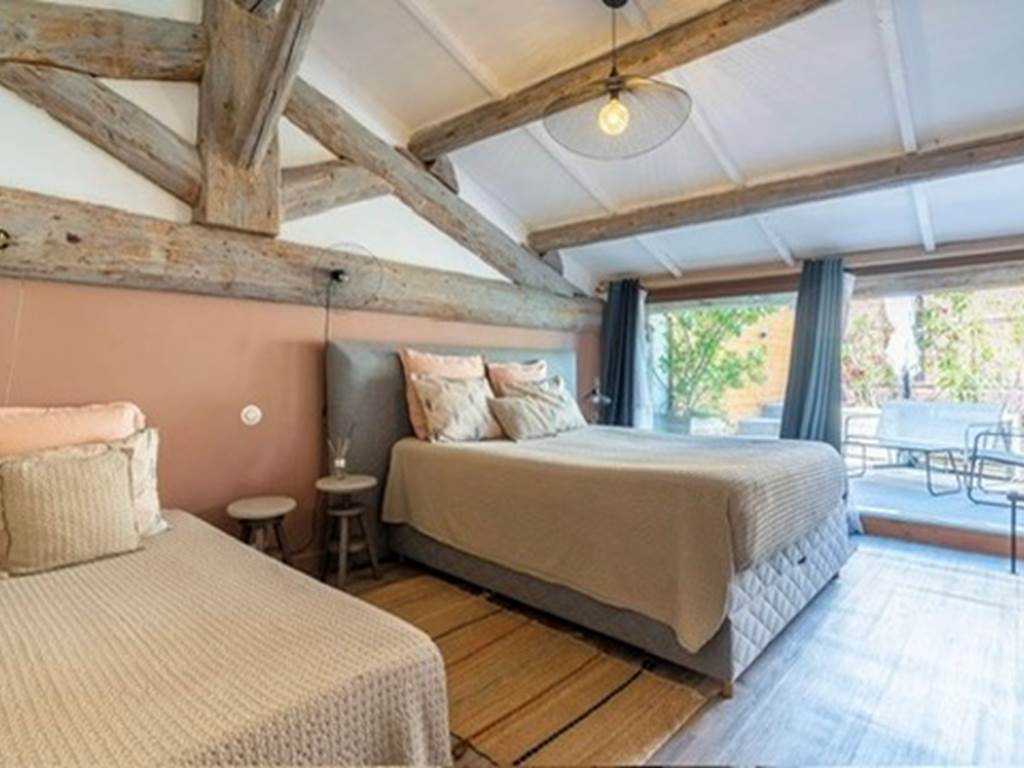 B8949F0A-EEC1-4514-B04C-78E22E0158F2_4_5005_c