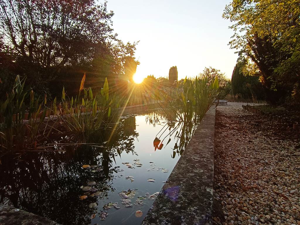 Gîtes, chambre d'hôtes et table d'hôtes gastronomique à Casteljaloux Lot et Garonne, piscine, jacuzzi et spa