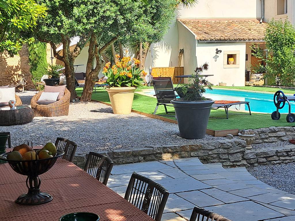 TERRASSE OMBRAGEE