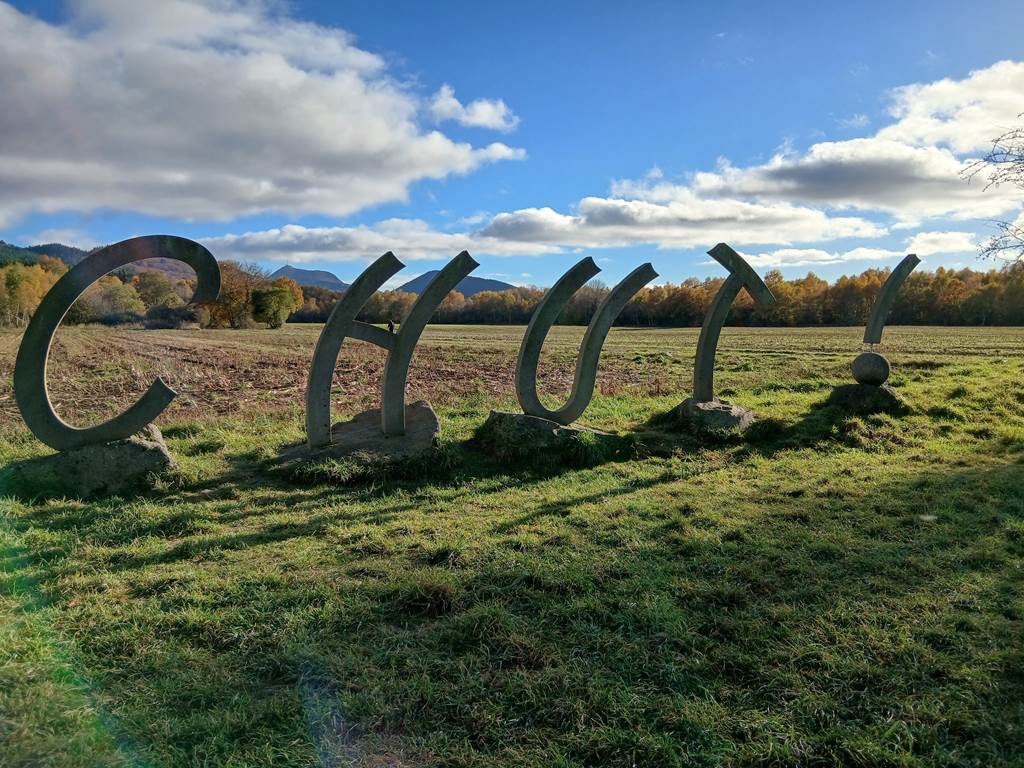 Sculpture "chut"  de Thierry Courtadon