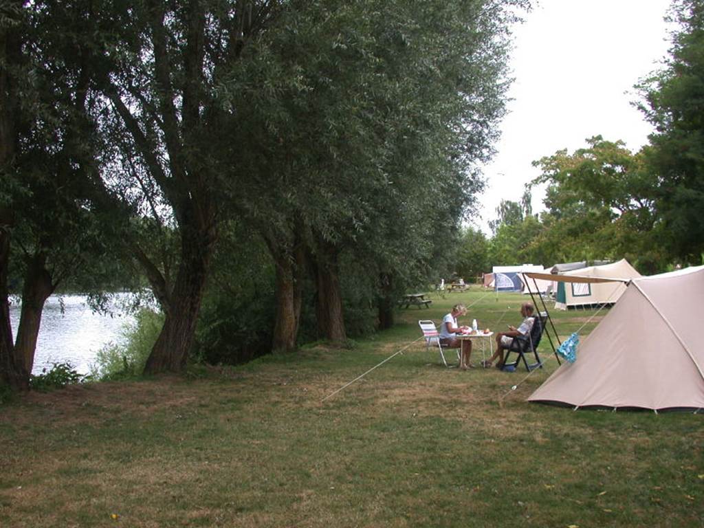 Camping Base Nautique Floiras