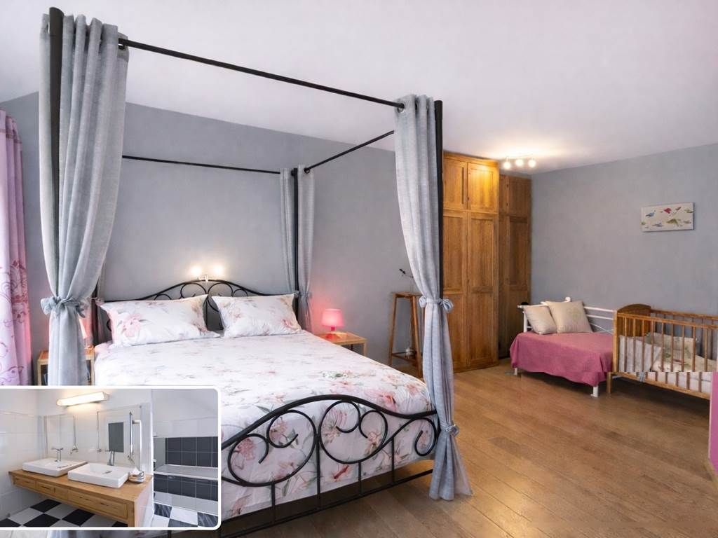 Chambre familiale : 2 adultes 2 adolescents 1 bébé