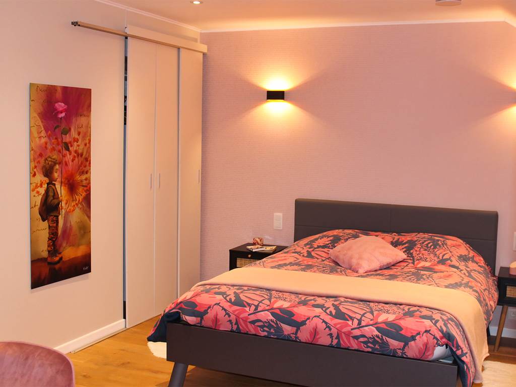 Vue coté lit chambre Eglantine