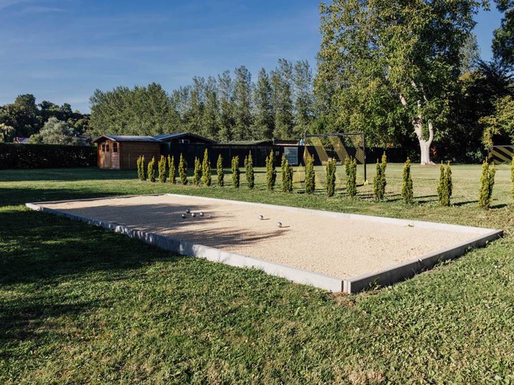 Terrain-de-ptanque-2
