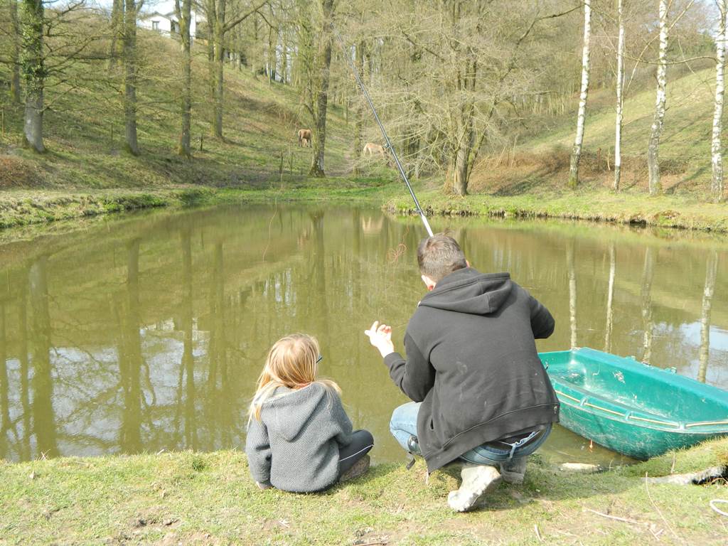 Etang poissoneux pour expérimentation aprés visite du lac de Virelles
