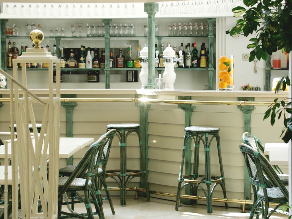Hotel Saint Sauveur-salon de the-glacier