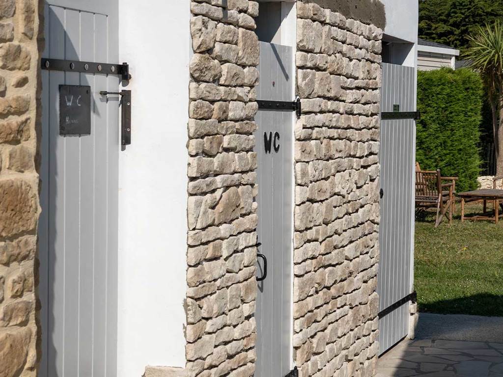 Toilettes du Camping les Pérouses du Phare