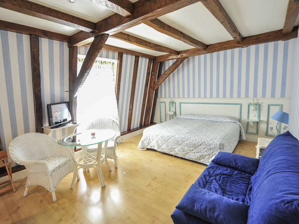 Villa Ric, Saint-Céré, chambre vue nature, soleil levant