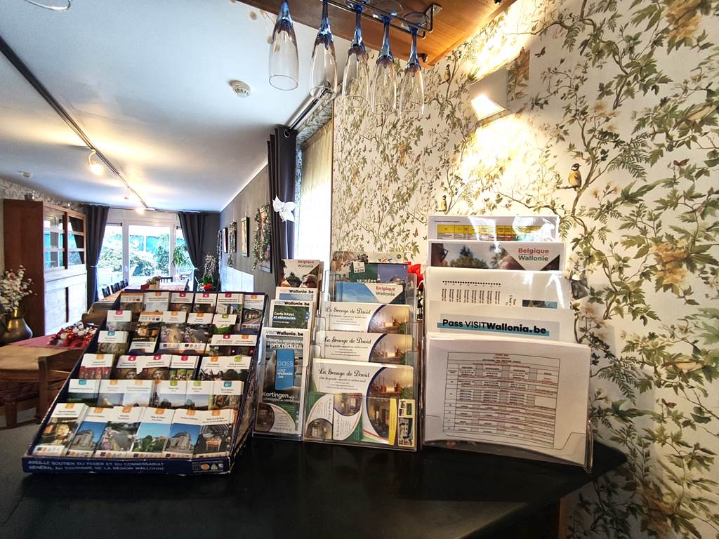 Une multitude de renseignements pour vos visites des environs...et même plus loin