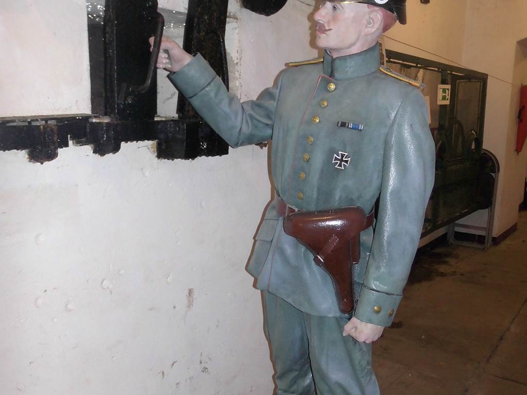1 officier-1