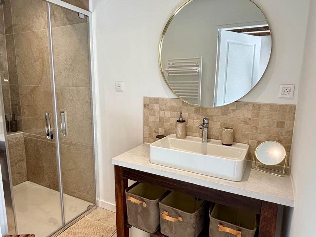 Rez de chaussée: Salle de bain