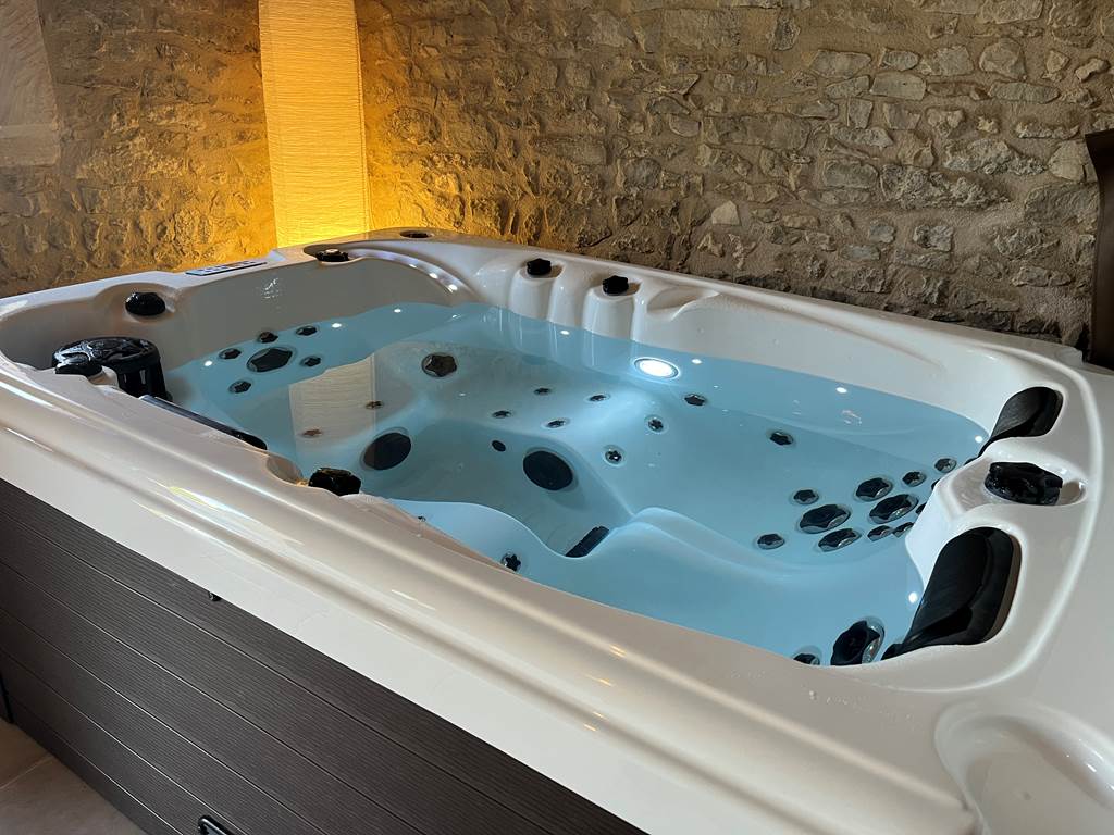 jacuzzi