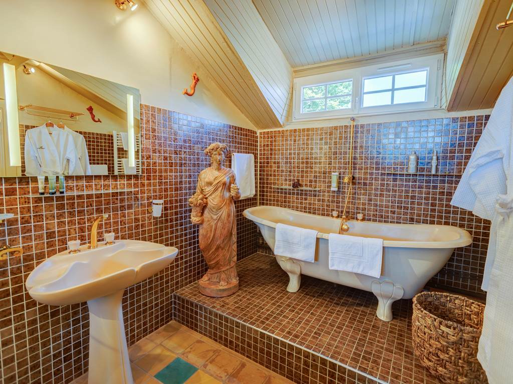 13 Salle de bain La Piscine