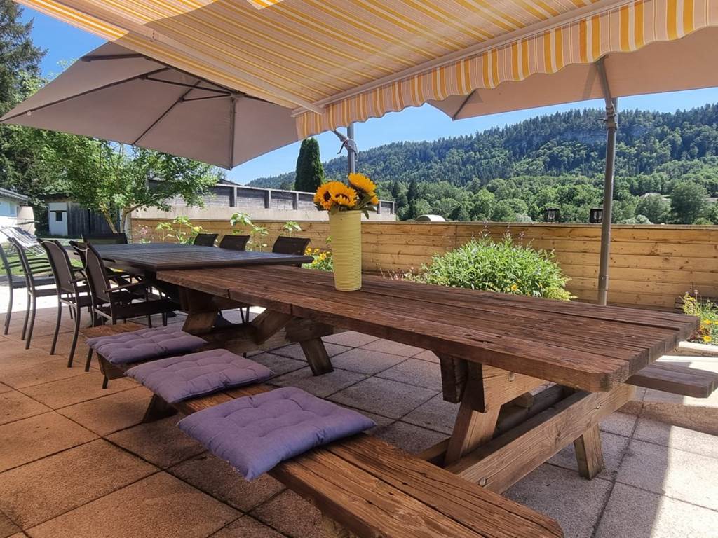 terrasse vu montagne