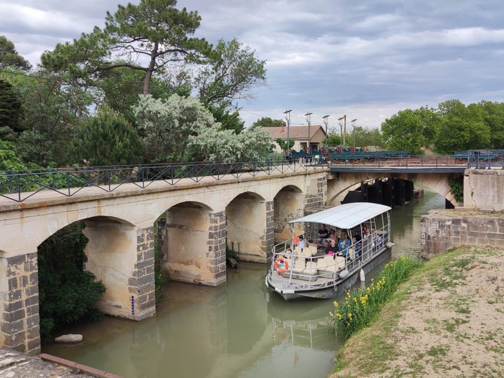 Bateau LE CATHARE dans les Ouvrages du Libron