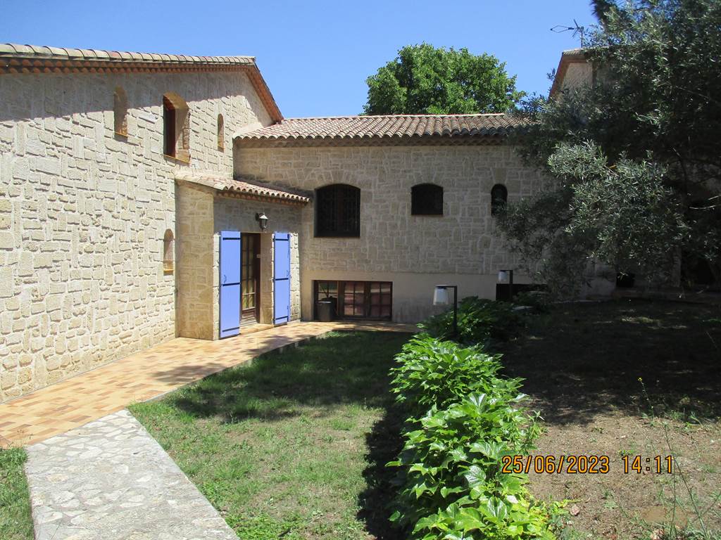 Gite Oliviers Valros entrée 2