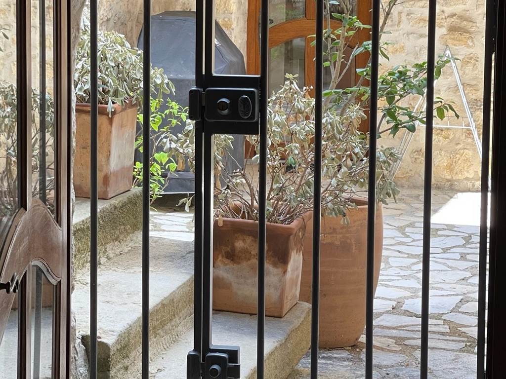 GRILLE PATIO