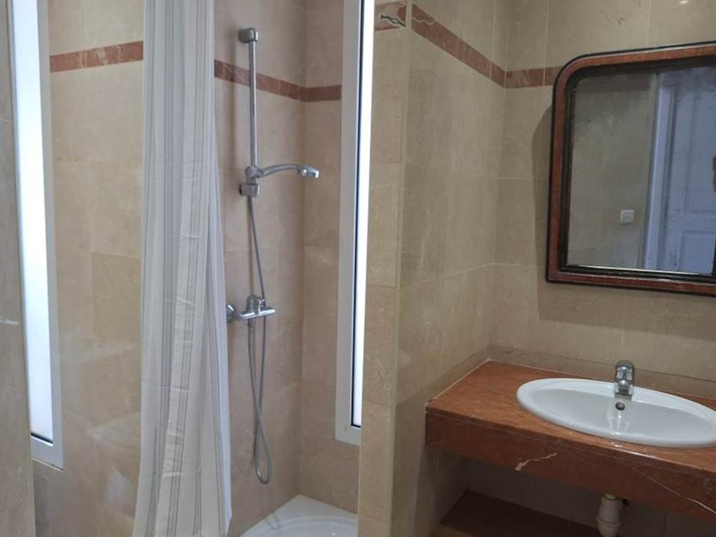 Salle de bain douche villa
