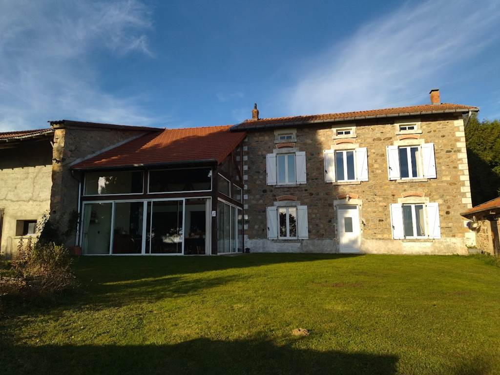 maison façade soleil halte du Pèlerin