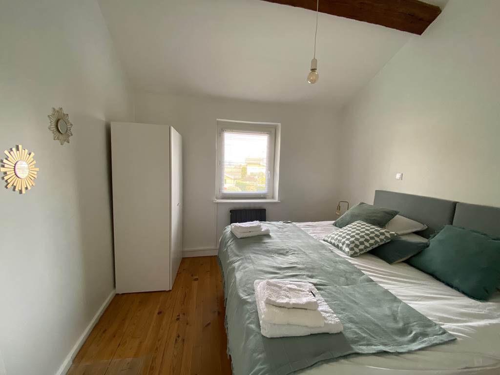 chambre-enfants-amis-lit-double-vacances-charly-proche-lyon