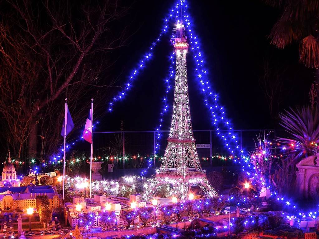 Illuminations 078