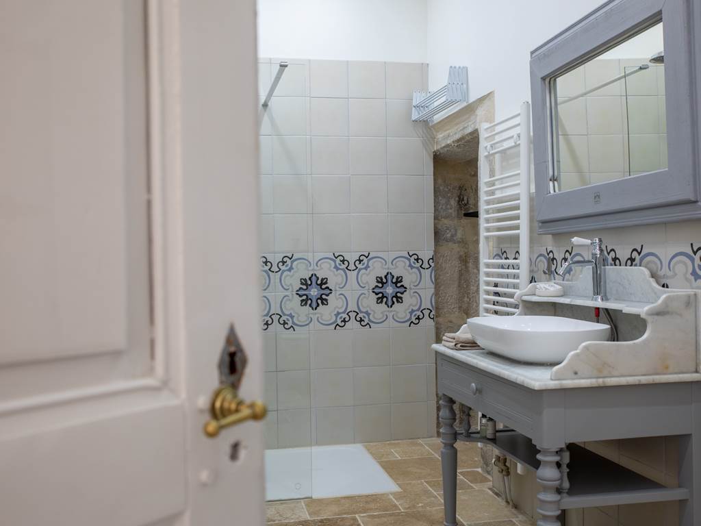 Salle de bain Manoir du Colombier, gite de charme au pied du Grand Colombier