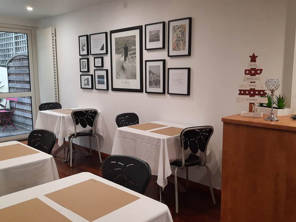 Salle petit déjeuner 1